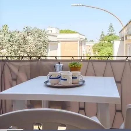 The Queen In Love-ro